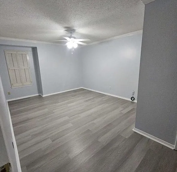 1251 Henckley Ave #101-1 — Photo 14