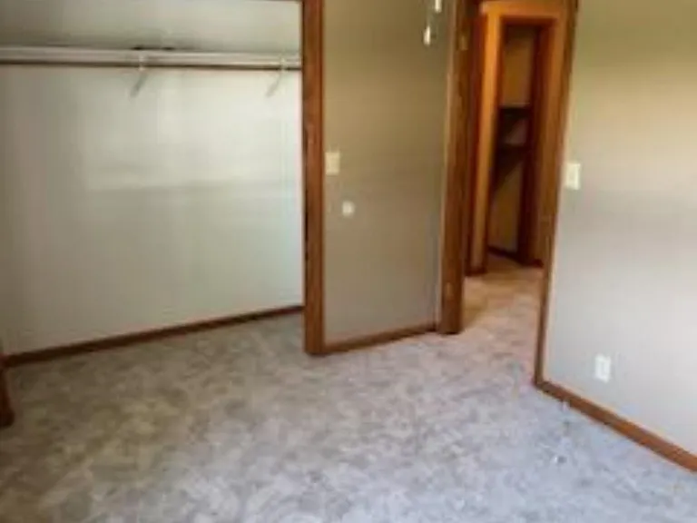 379 E Forestwood St — Photo 5