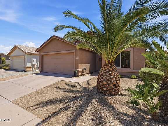 3rd image of 2615 E BEAUTIFUL Lane