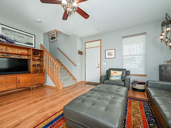 4th image of 66 S Gardens Way