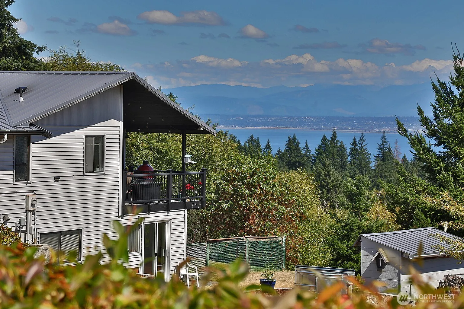 4524 Hilltop Drive photo 1