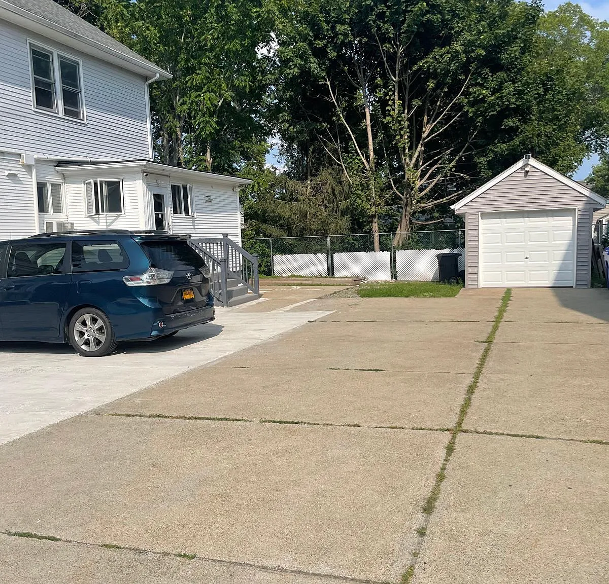 75 Ortoleva Dr — Photo 2
