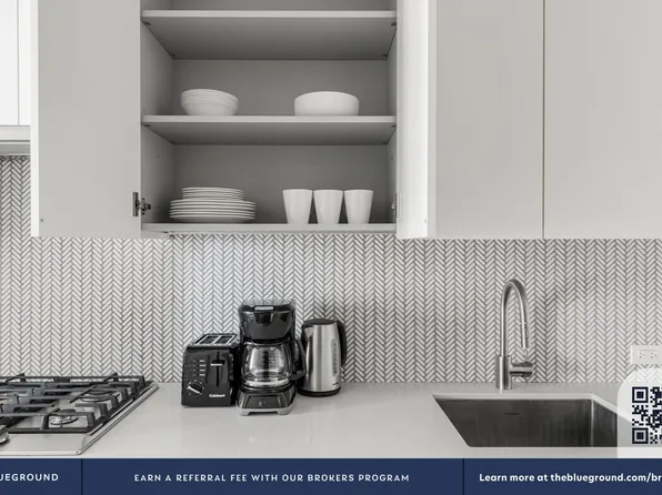 243 West 28th Street image 9 of 29