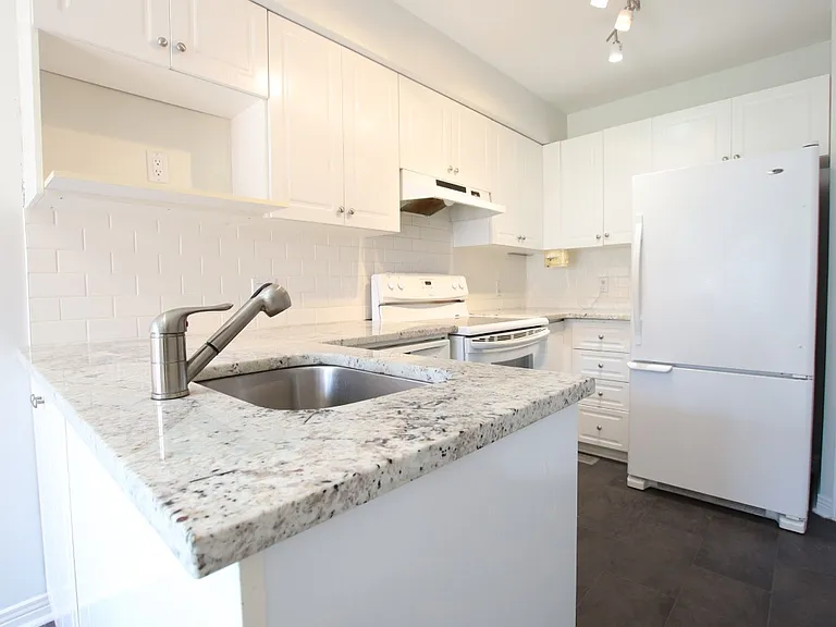 4427 Wildmint Sq — Photo 7