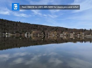 218 Bearfort Rd, West Milford, NJ 07480