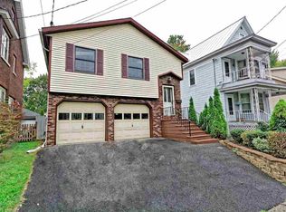 22 Glenwood St, Albany, NY 12208