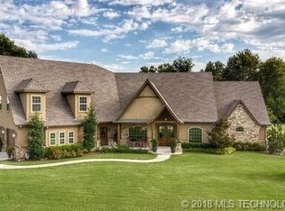 10 Longacre Dr, Ramona, OK 74061