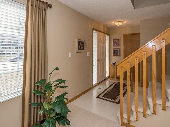 3rd image of 9213 Timberwood Dr