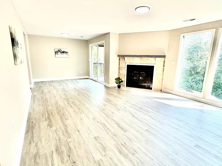 4511 S Donald Ct — Photo 8