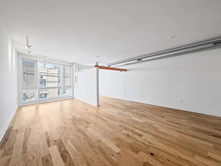 219 Carron St #102 — Photo 11