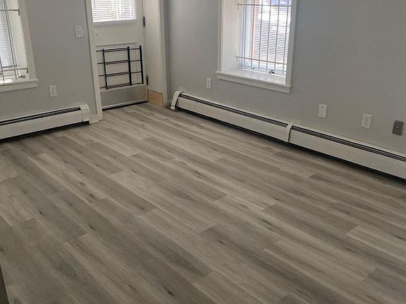 3rd image of 4150 Parkside Ave #102