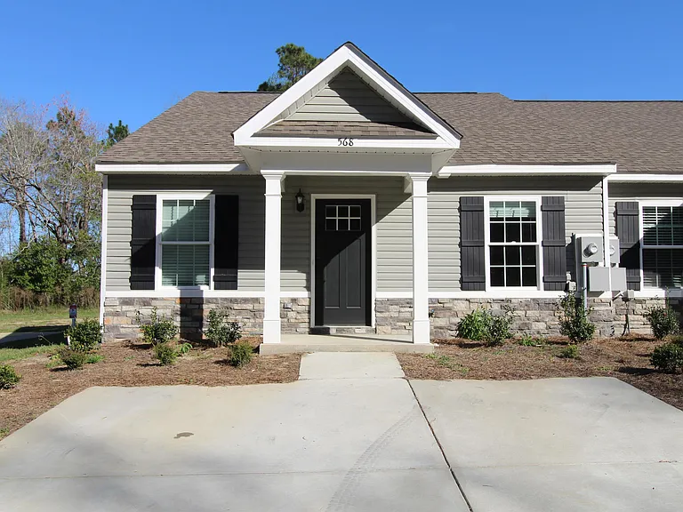 568 Deerchase Ct — Photo 1