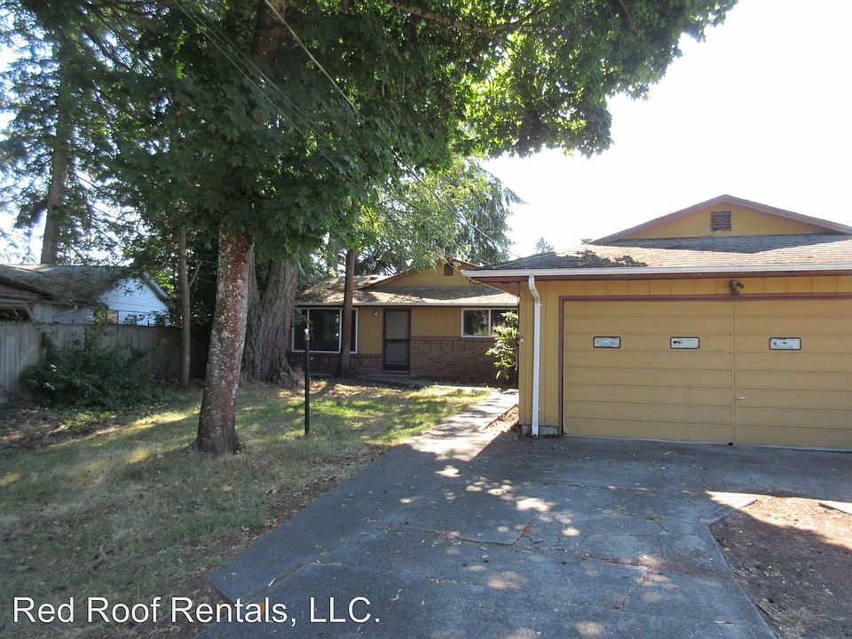 1st image of 140 179th St E