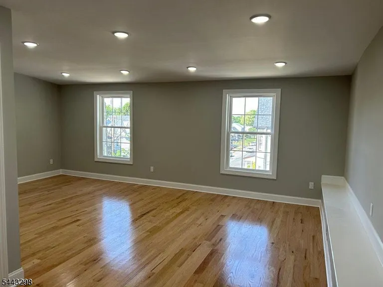 188 Greylock Pkwy #2 — Photo 11