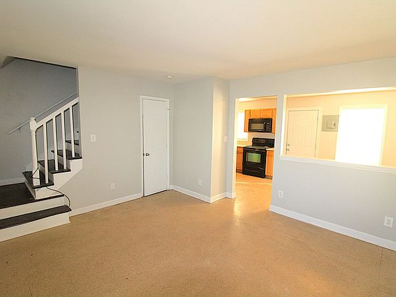 4th image of 2608 Hemphill St APT A1
