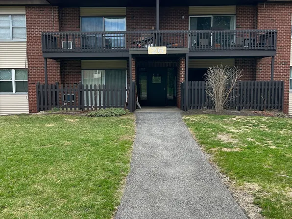 26 Balance Rock Rd APT 5, Seymour, CT 06483