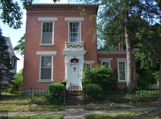 713 High Ave E, Oskaloosa, IA 52577