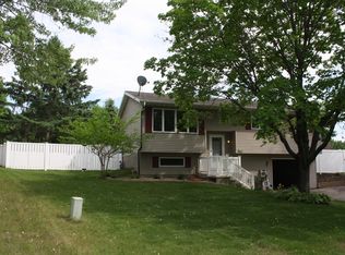 1605 Pinecrest Ave, Holmen, WI 54636