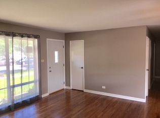 7007 W 88th Pl, Bridgeview, IL 60455