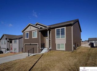 16404 Redman Ave, Omaha, NE 68116