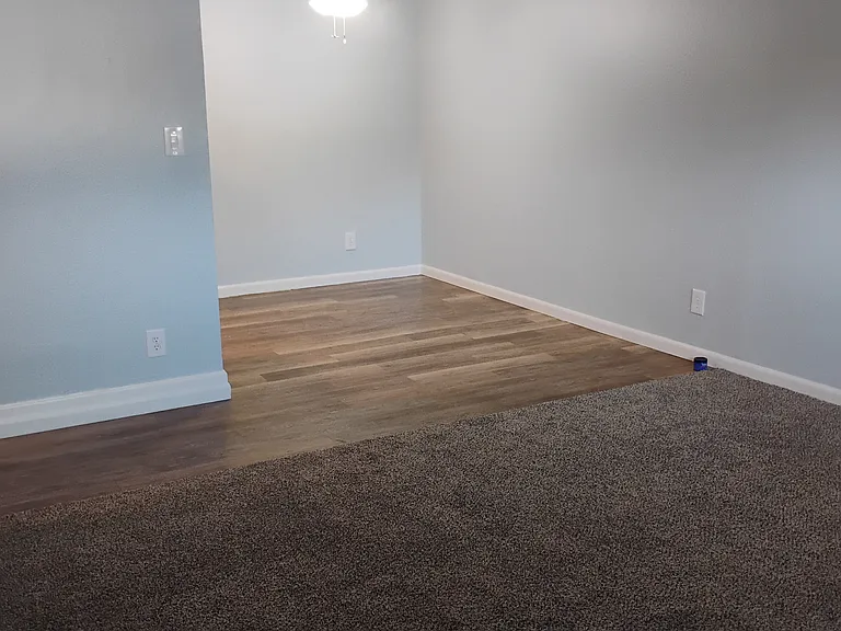 140 E Highline Cir — Photo 3