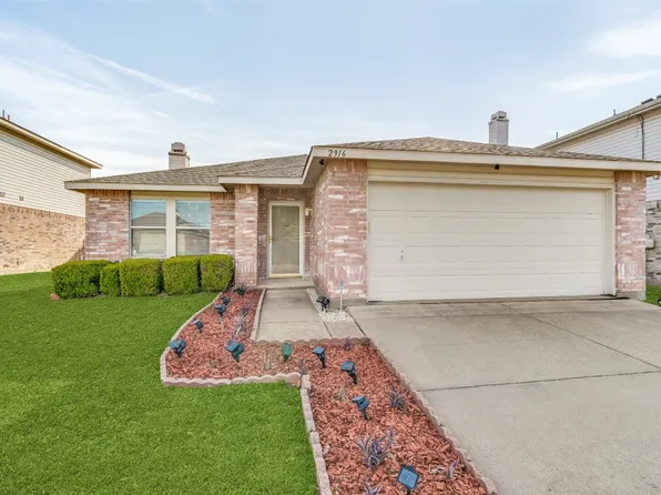 2916 Clemente Dr, Grand Prairie, TX 75052