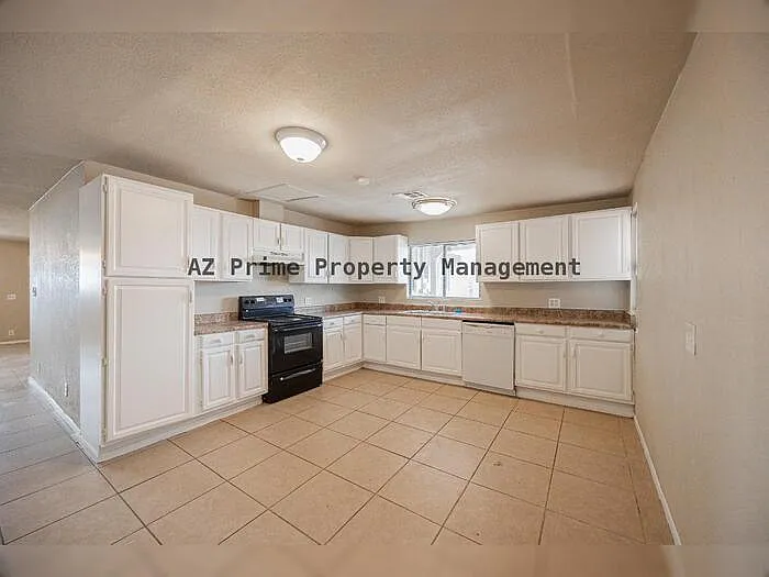 2062 E Nancy Ln — Photo 11