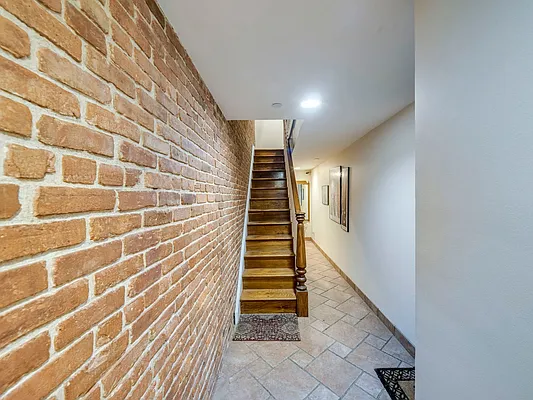 Rented by MNS | media 7