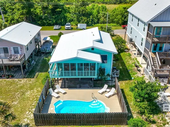331 E 2nd Ave, Gulf Shores, AL 36542