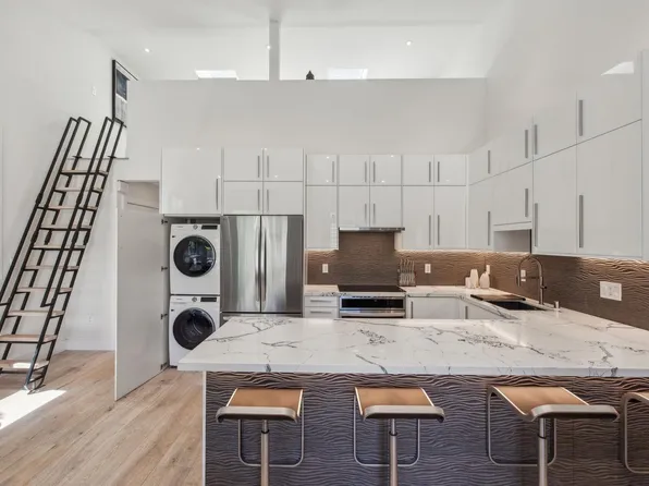 160 Tasso St #A, Palo Alto, CA 94301