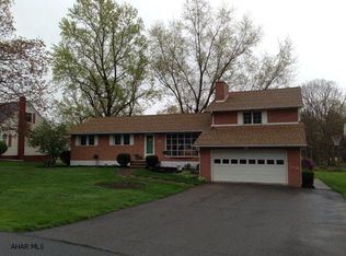 3468 Glendale Rd, Hollidaysburg, PA 16648