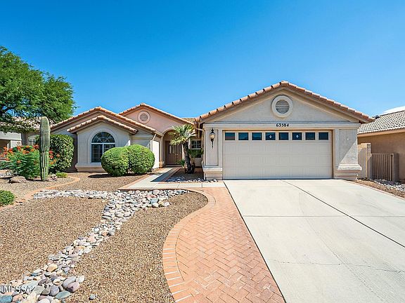 2nd image of 63584 E Squash Blossom Ln