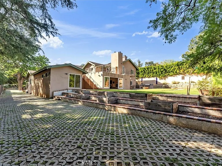 9824 Baden Ave — Photo 43