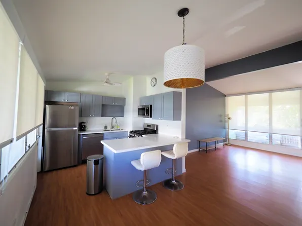 1080 98th St APT 10, Bay Harbor Islands, FL 33154