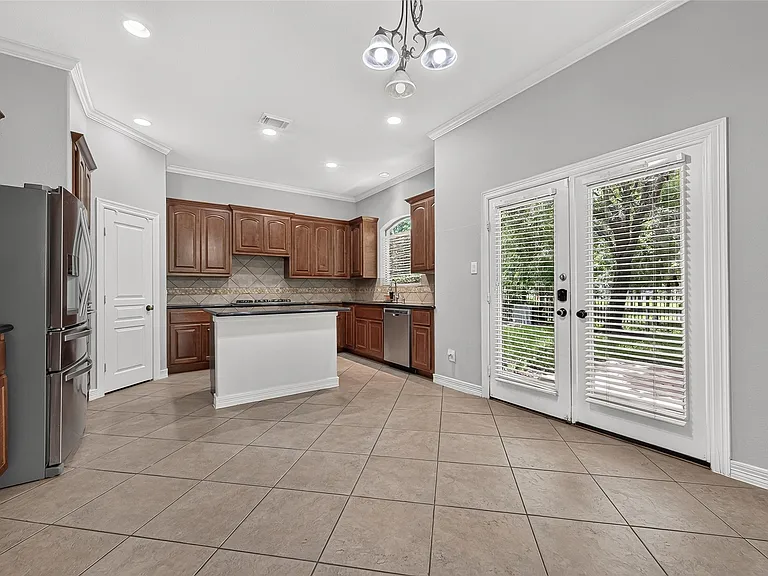 8602 Two Sisters Ct — Photo 12
