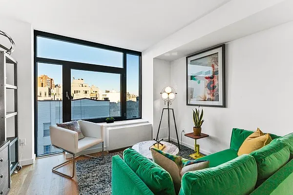 Rented by Greystar | media 28