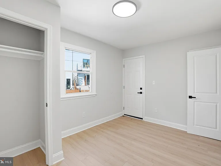 1250 Queen St NE #1 — Photo 13
