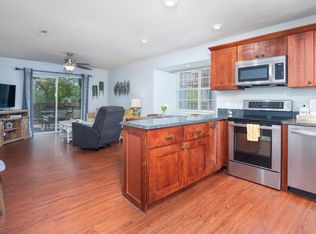 19 Goldfinch Dr BUILDING 2-19, Forsyth, MO 65653