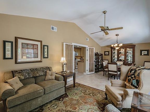 3rd image of 4637 Eastwood Ln
