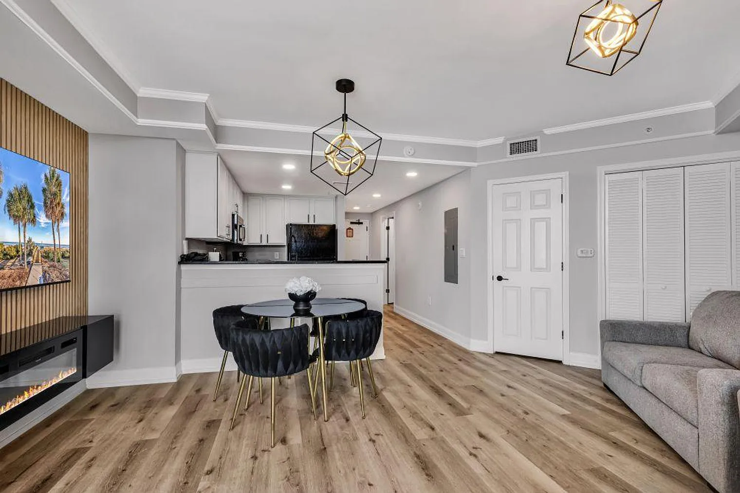 1 bed, 1.0 bath, 667 sqft, $3,570 — Photo 4