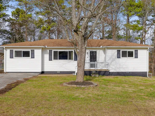 728 Cherokee Trl, Rossville, GA 30741