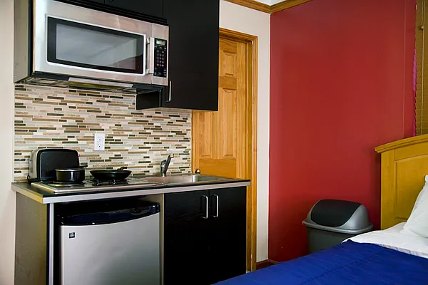 Rented by Easy Rental LLC | media 11