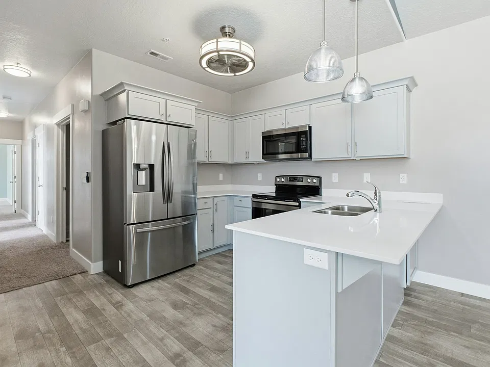 13239 Dominica Ln