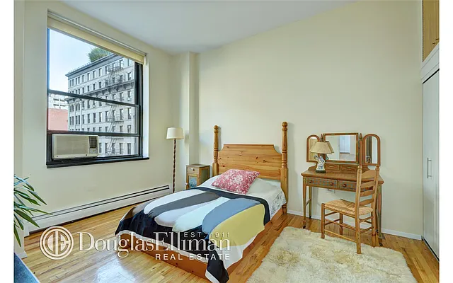 Sold by Douglas Elliman | media 4