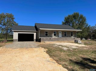 305 Vaughn Dr, Rainsville, AL 35986