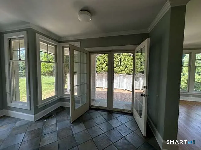 6 Sherwood Farms — Photo 9