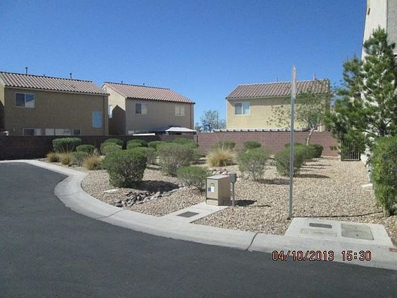 2nd image of 5099 Desert Dandelion Ct