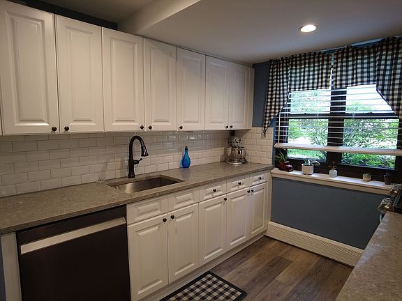 4th image of 91 Tulip Ave #Elm-gl2