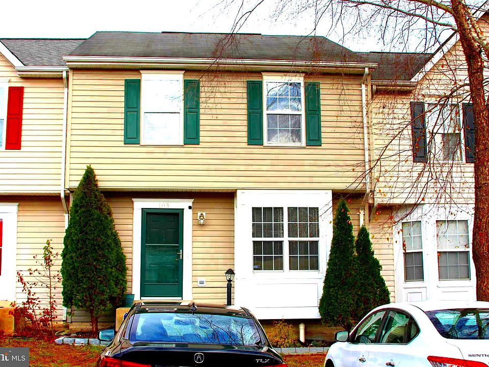 1st image of 103 Bridgewood Ct