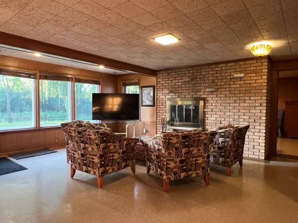3306 Decatur Ln, Saint Louis Park, MN 55426